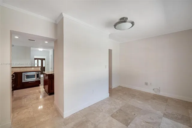 $8,000 | 11301 Southwest 91 Avenue, Miami, FL 33176