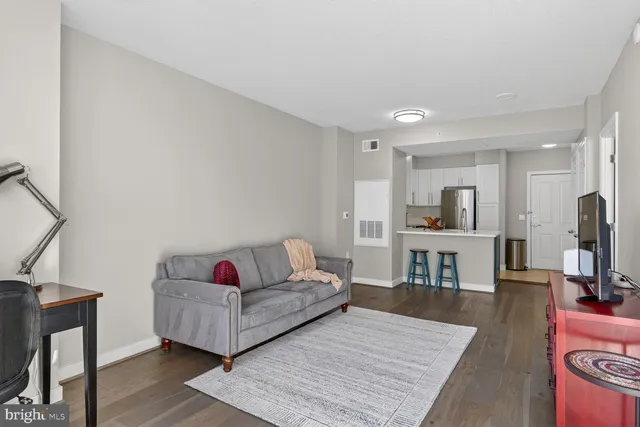 $499,000 | 555 Massachusetts Avenue Northwest, Unit 406, Washington, DC 20001