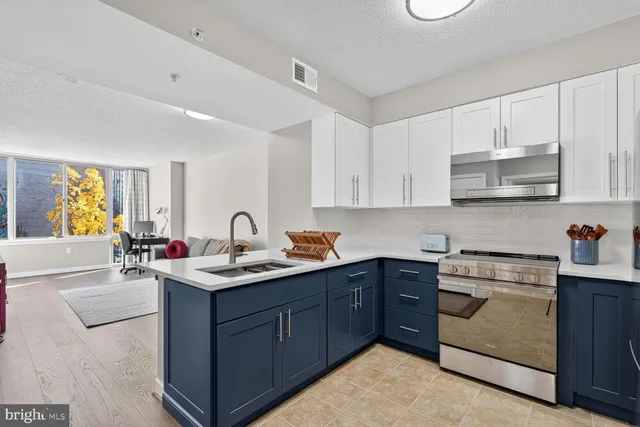 $499,000 | 555 Massachusetts Avenue Northwest, Unit 406, Washington, DC 20001