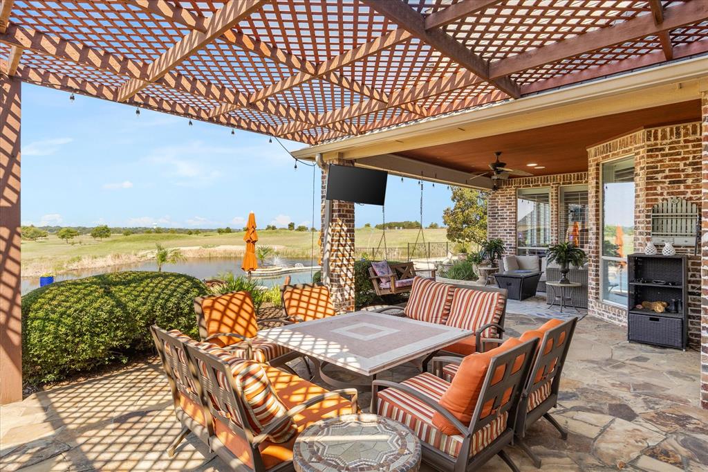 1572 Rabbit Rdg Road Heath, TX 75032 - Photo 24 of 36 a outdoor space with furniture