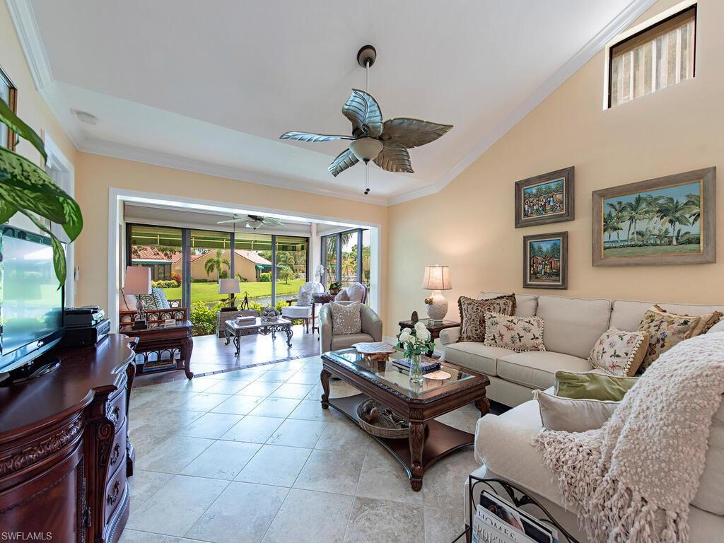 847 Reef Point Circle, Unit 37 Naples, FL 34108 - Photo 7 of 22 Gallery Image 7