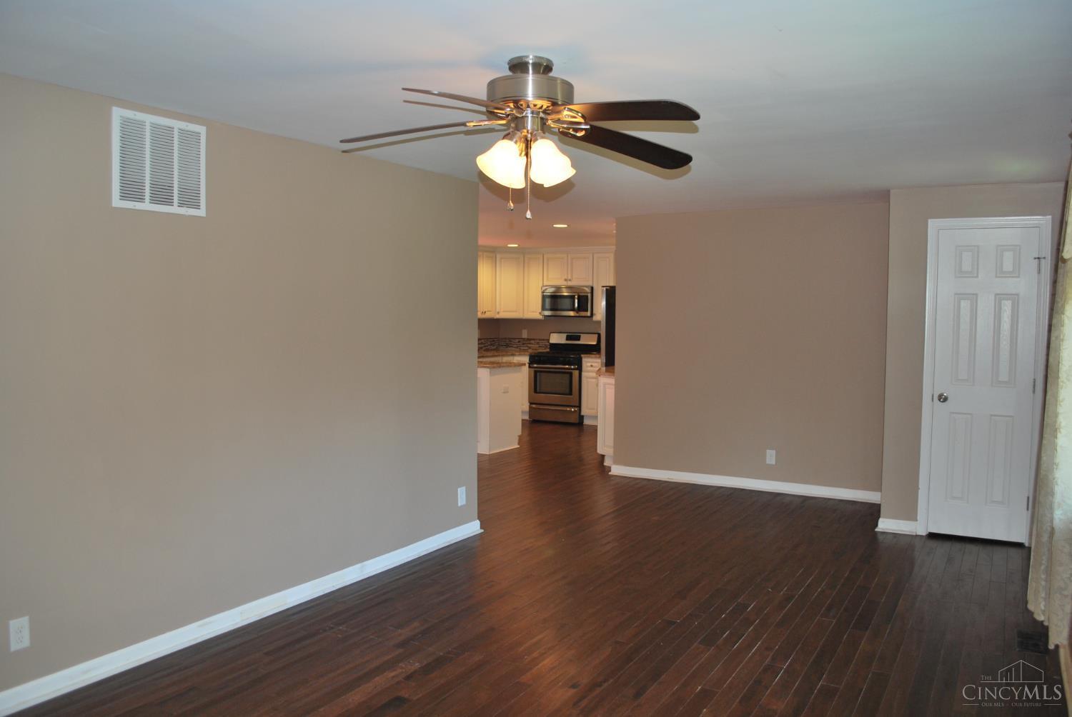 5721 Buckwheat Road Milford, OH 45150 - Photo 5 of 42 Gallery Image 5