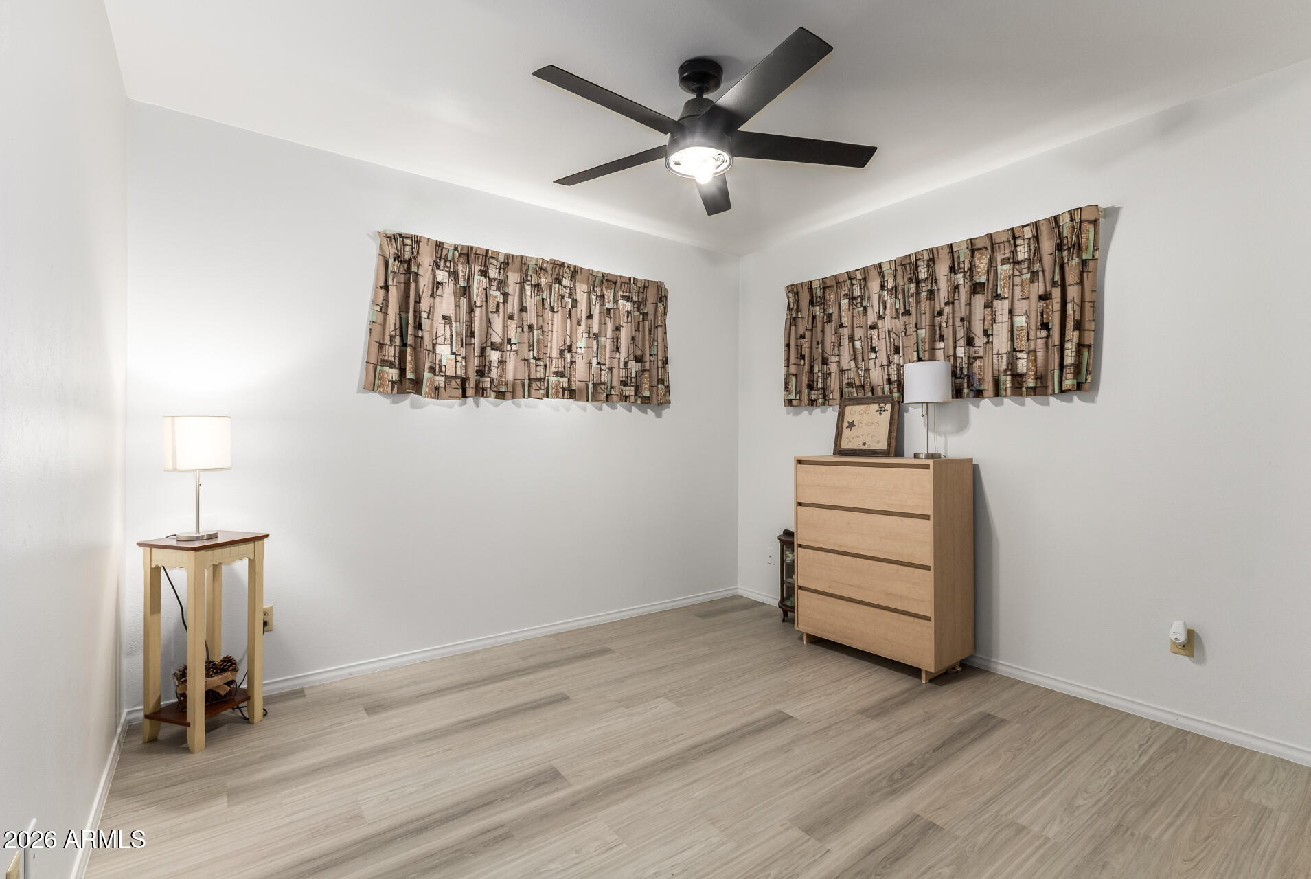 5337 West Thomas Road Phoenix, AZ 85031 - Photo 18 of 39 26 - Thomas