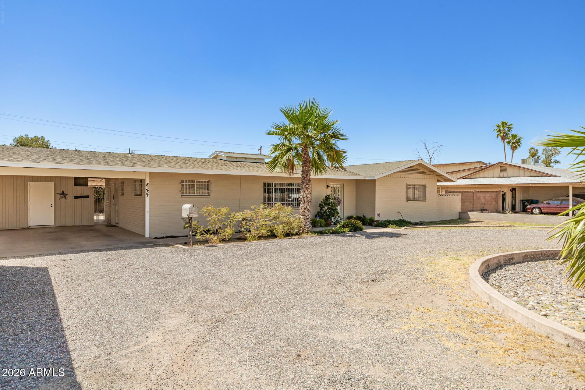 5337 West Thomas Road Phoenix, AZ 85031 - Photo 2 of 39 02 - Thomas