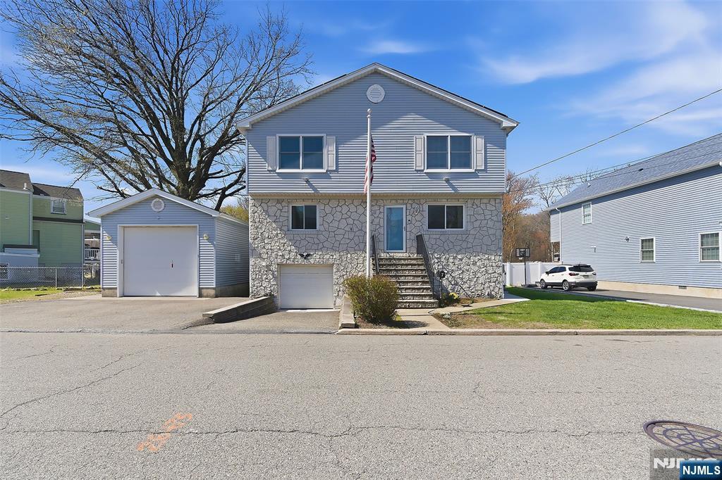 7 Franklin Street Little Ferry, NJ 07643 - Photo 1 of 39
