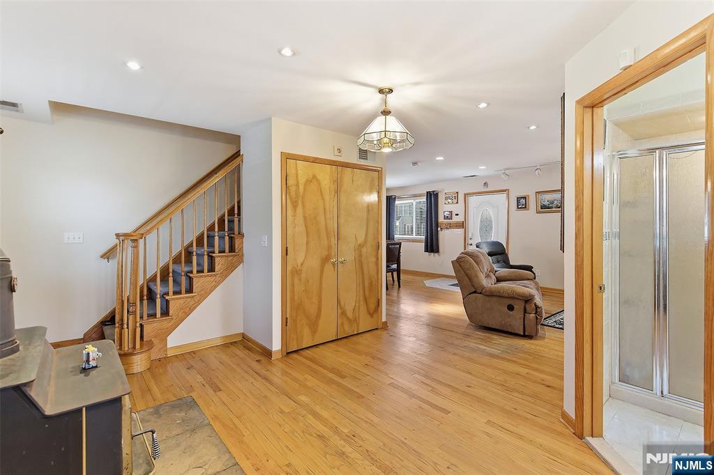 7 Franklin Street Little Ferry, NJ 07643 - Photo 12 of 39