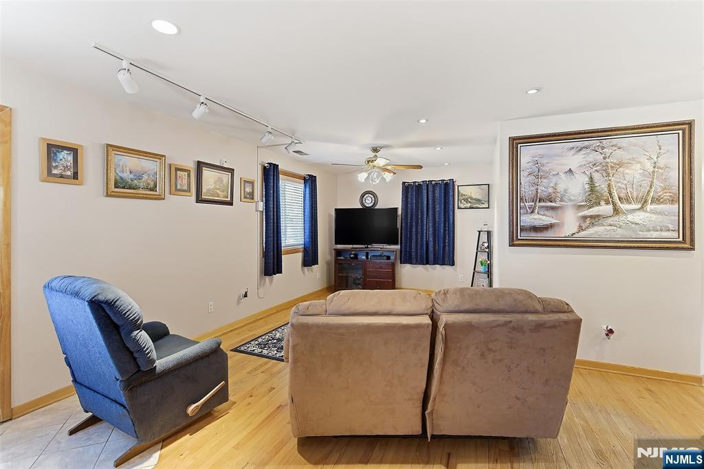 7 Franklin Street Little Ferry, NJ 07643 - Photo 14 of 39