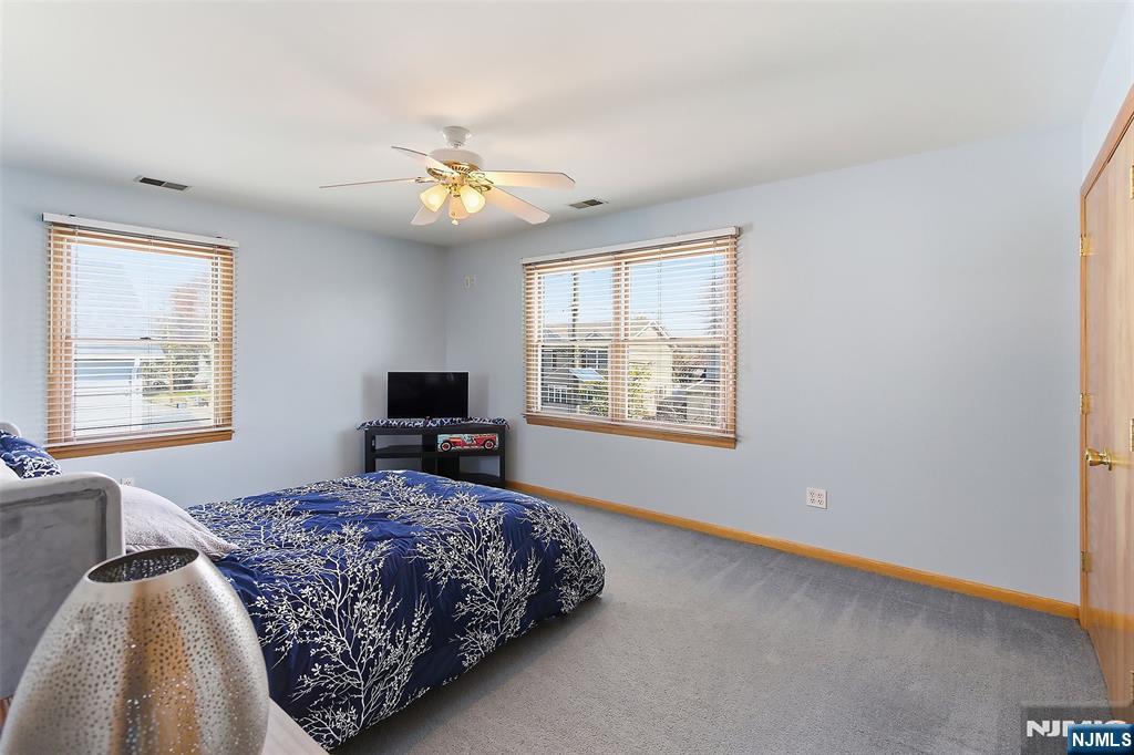 7 Franklin Street Little Ferry, NJ 07643 - Photo 20 of 39