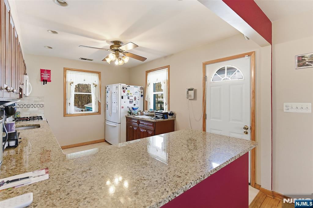 7 Franklin Street Little Ferry, NJ 07643 - Photo 8 of 39