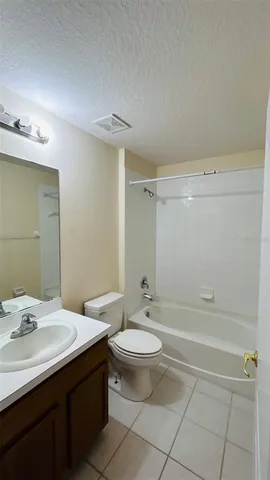 $325,000 | 18164 Canal Pointe Street, Tampa, FL 33647