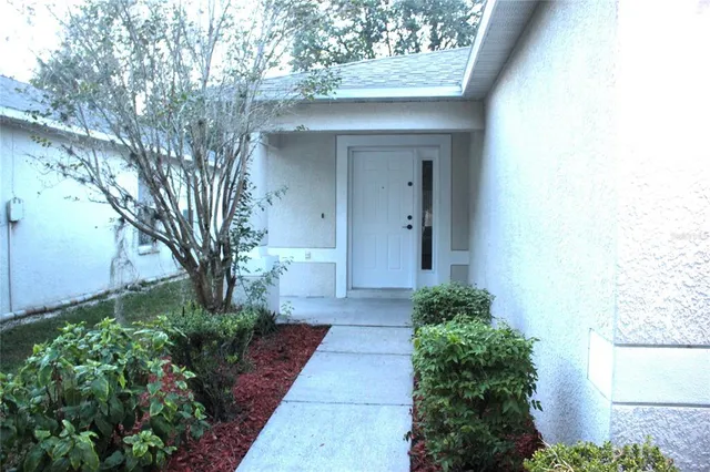 $325,000 | 18164 Canal Pointe Street, Tampa, FL 33647