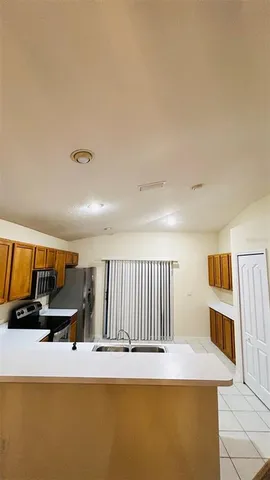 $325,000 | 18164 Canal Pointe Street, Tampa, FL 33647