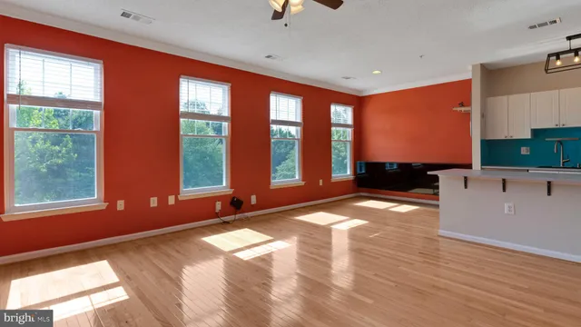 $2,500 | 11343 Aristotle Drive, Unit 6212, Fairfax, VA 22030