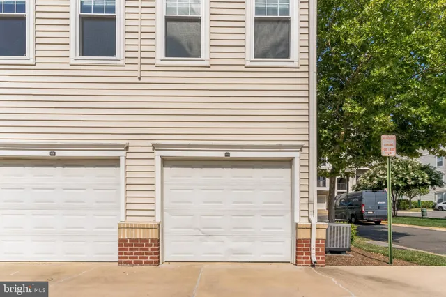 $2,500 | 11343 Aristotle Drive, Unit 6212, Fairfax, VA 22030