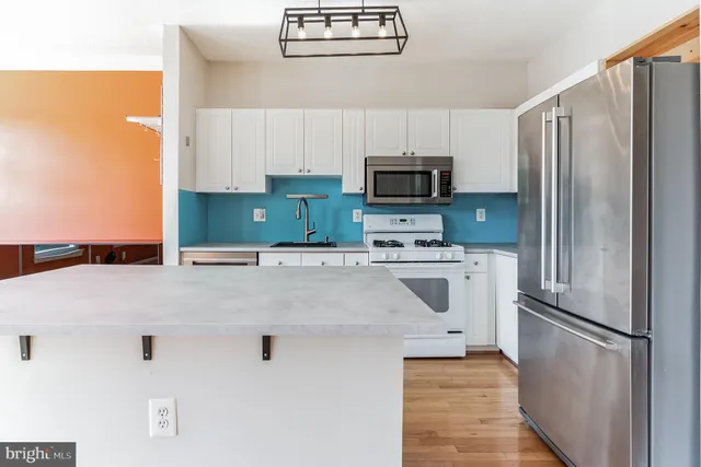 $2,500 | 11343 Aristotle Drive, Unit 6212, Fairfax, VA 22030