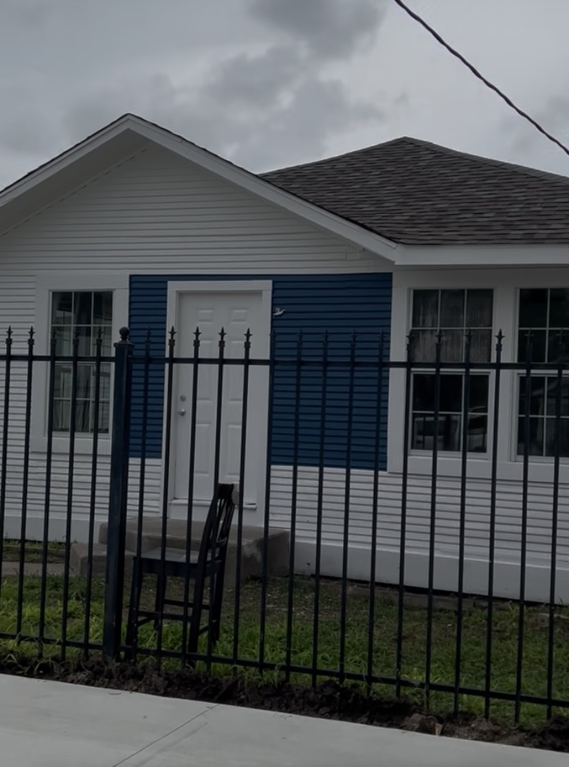 1704 Sam Wilson Street, Unit 7 Houston, TX 77020 - Photo 5 of 10 a view of a backyard