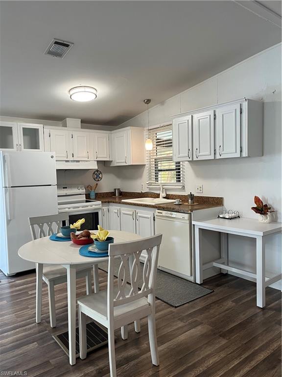 53 Oceans Boulevard, Unit 53 Naples, FL 34104 - Photo 8 of 43