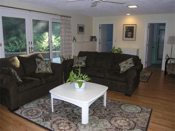14 Ledgewood Road Woburn, MA 01801 - Photo 16 of 24 Gallery Image 16
