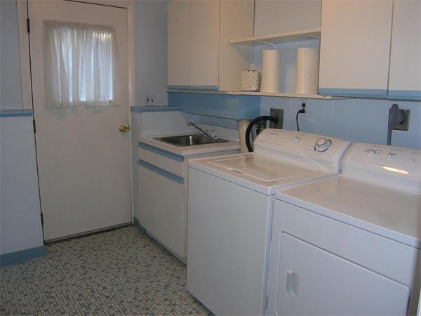 14 Ledgewood Road Woburn, MA 01801 - Photo 22 of 24 Gallery Image 22