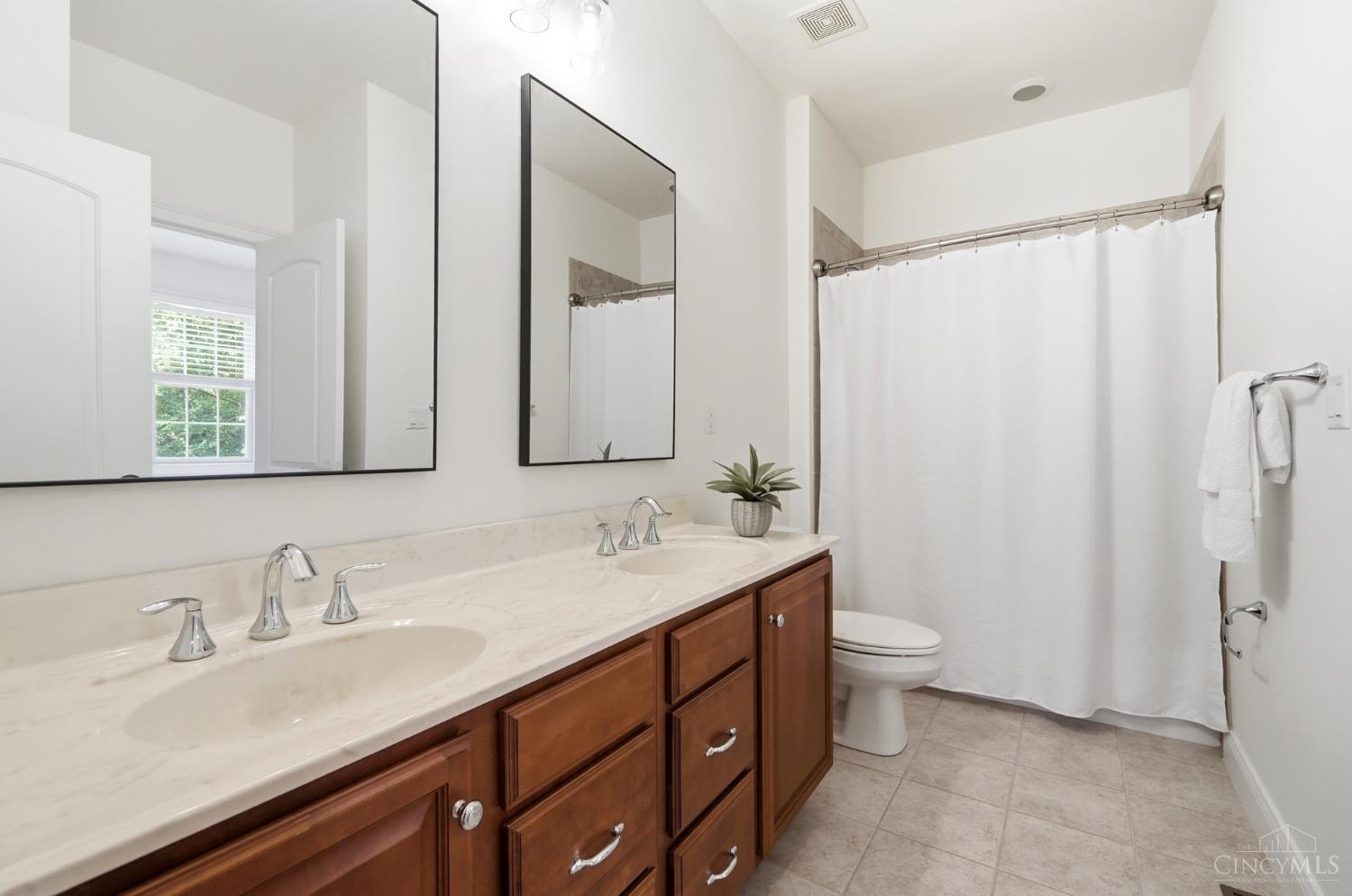 623 Rushton Road Cincinnati, OH 45226 - Photo 37 of 58