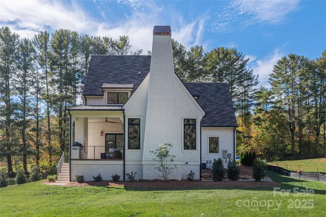 front view of house with a yard