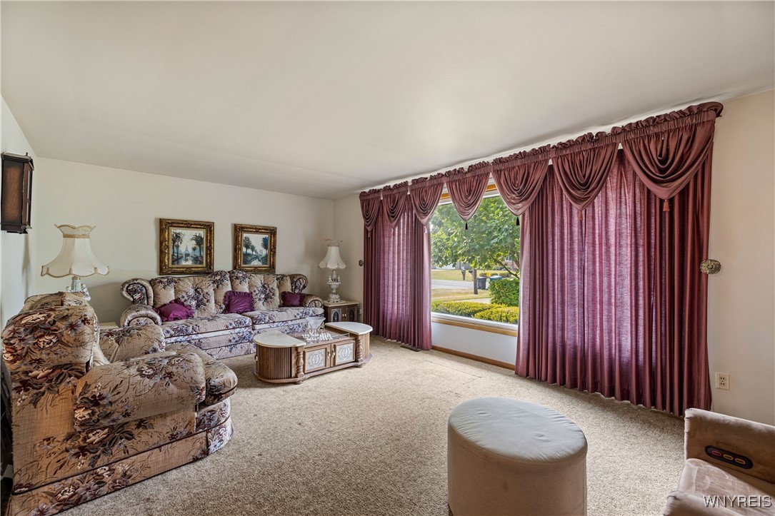 7620 St Joseph Road Niagara, NY 14304 - Photo 14 of 32