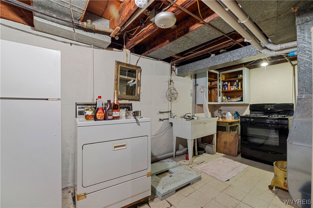 7620 St Joseph Road Niagara, NY 14304 - Photo 26 of 32