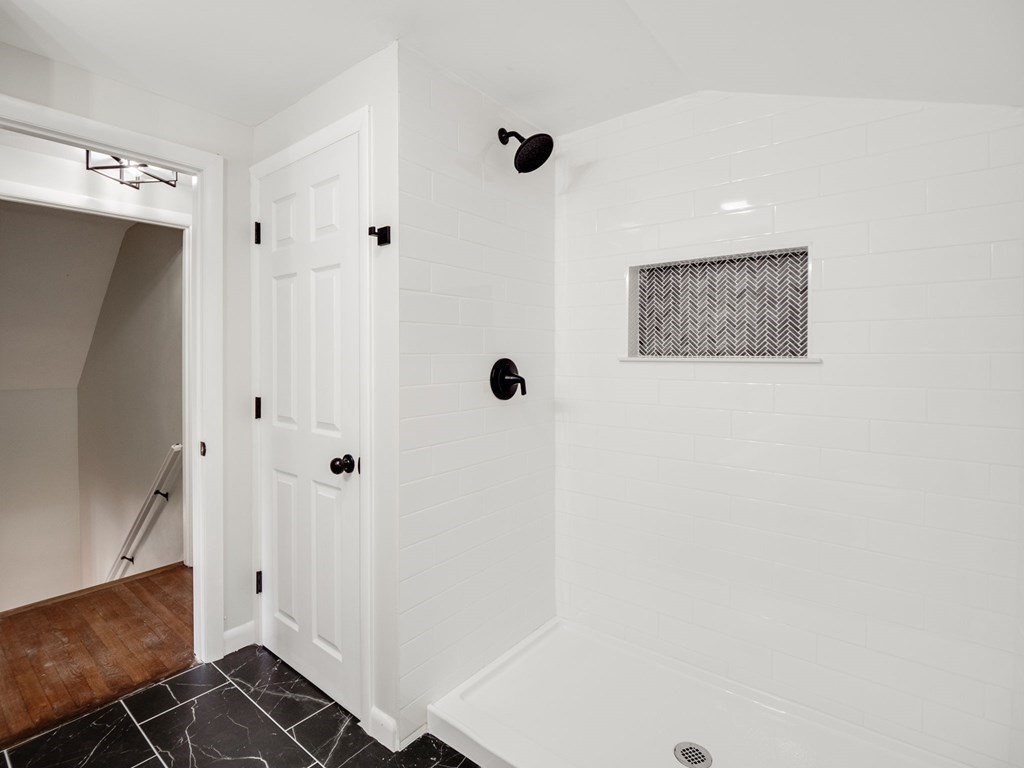 116 Arkansas Road Tewksbury, MA 01876 - Photo 28 of 38 a bathroom with a shower