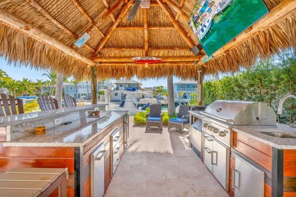 $3,995,000 | 105 Palo De Oro Drive, Islamorada, FL 33036