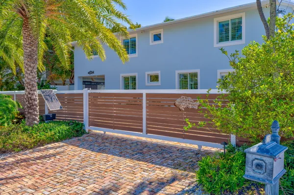 $3,995,000 | 105 Palo De Oro Drive, Islamorada, FL 33036