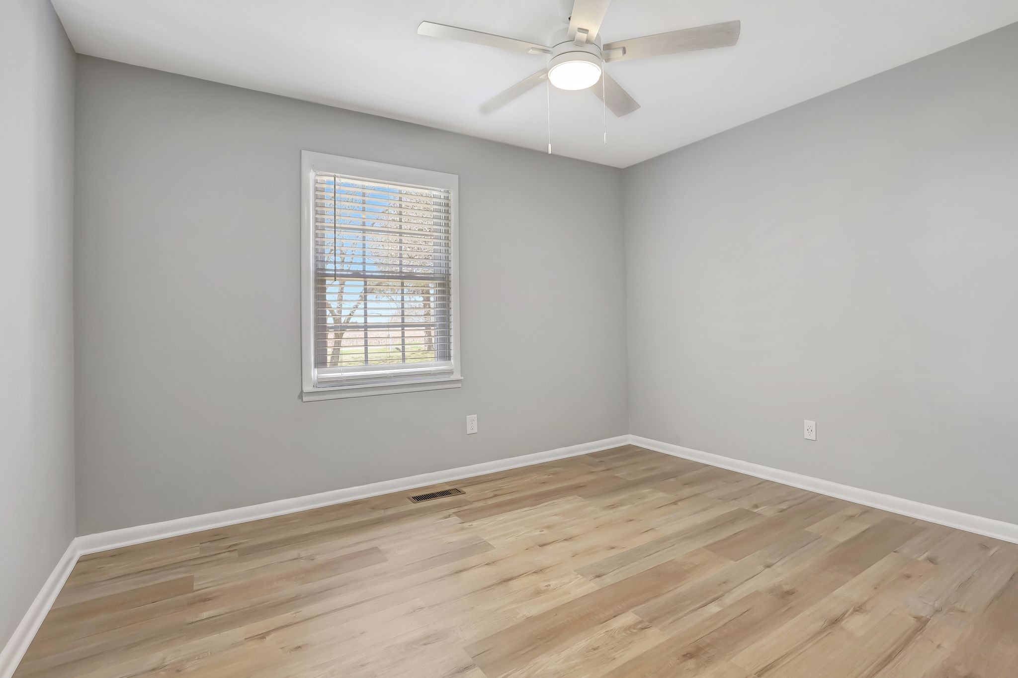 1481 Maxwell Road Belvidere, TN 37306 - Photo 31 of 45 wooden floor in an empty room with a window