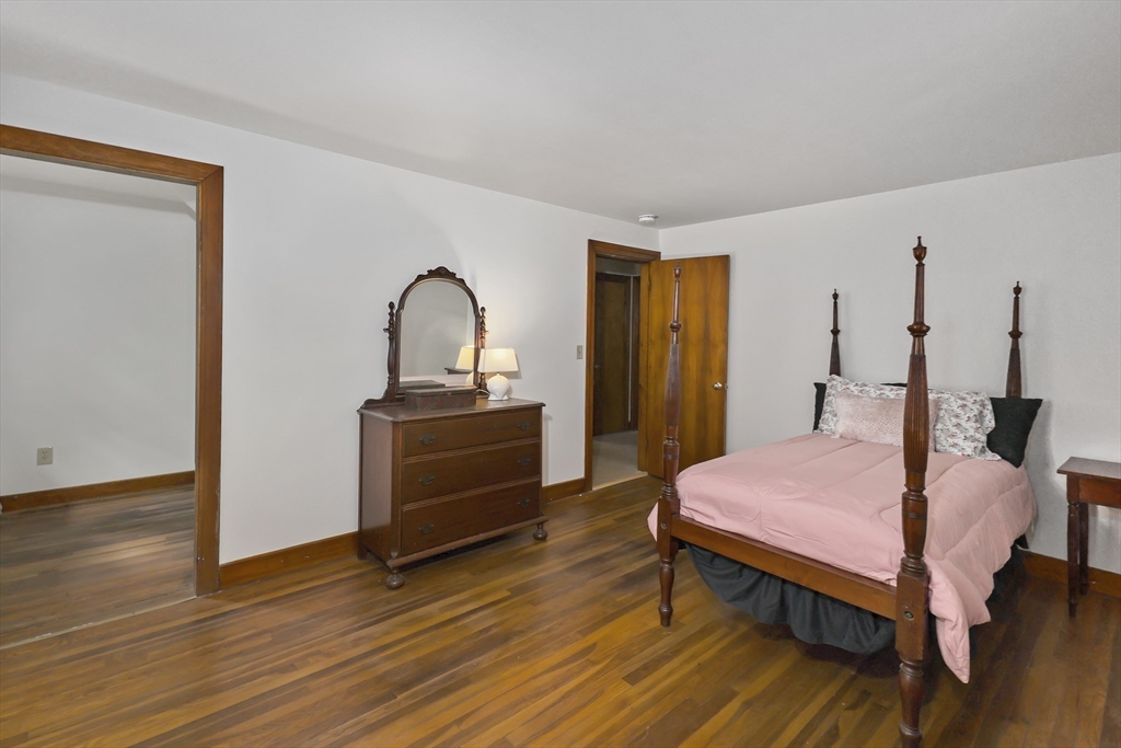 66 New Boston Road Sturbridge, MA 01566 - Photo 11 of 26