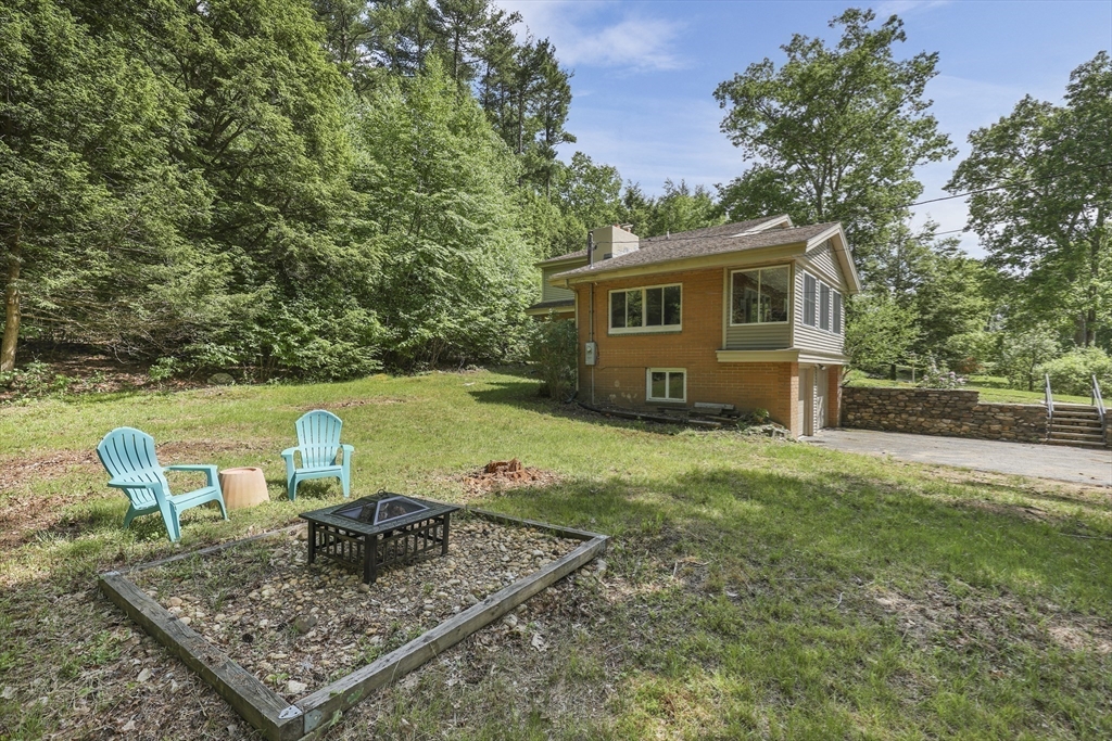 66 New Boston Road Sturbridge, MA 01566 - Photo 24 of 26