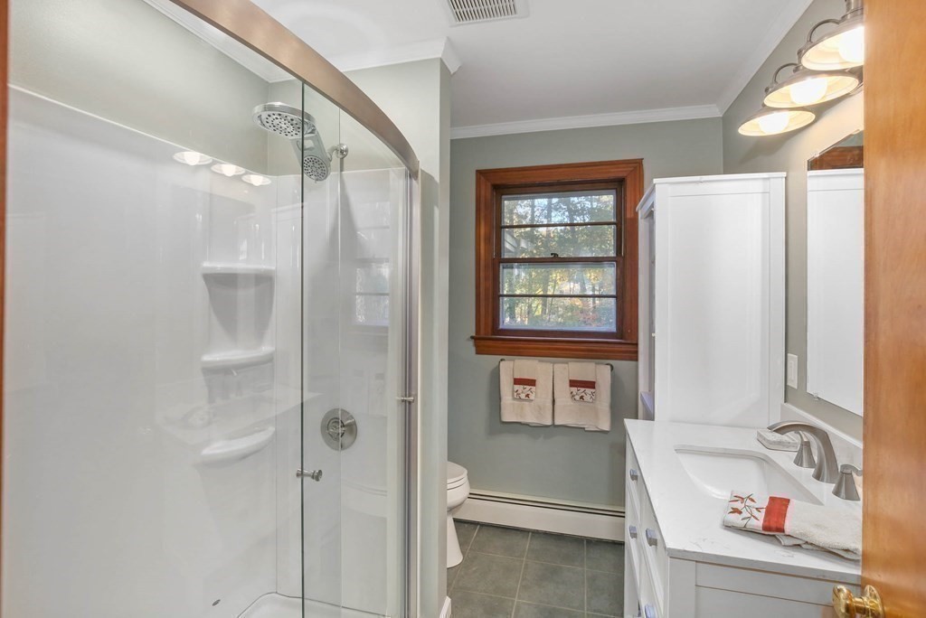 66 New Boston Road Sturbridge, MA 01566 - Photo 9 of 26