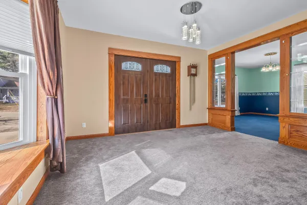 $239,000 | 93 South West Street, Hillsdale, MI 49242