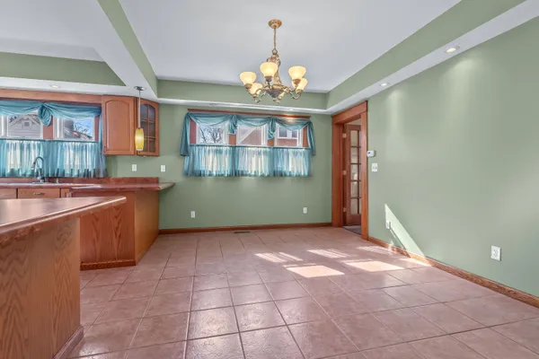 $239,000 | 93 South West Street, Hillsdale, MI 49242