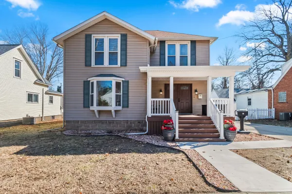 $239,000 | 93 South West Street, Hillsdale, MI 49242