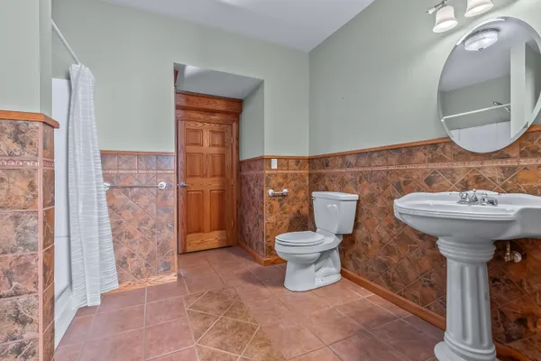 $239,000 | 93 South West Street, Hillsdale, MI 49242