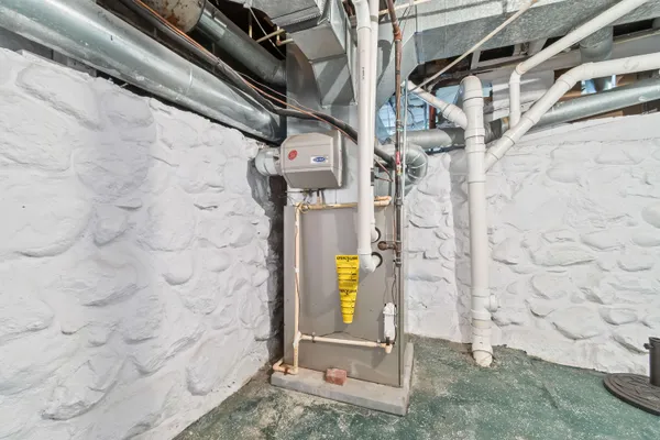 $239,000 | 93 South West Street, Hillsdale, MI 49242