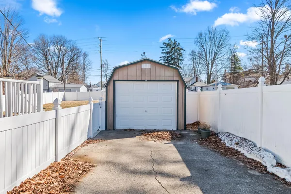 $239,000 | 93 South West Street, Hillsdale, MI 49242