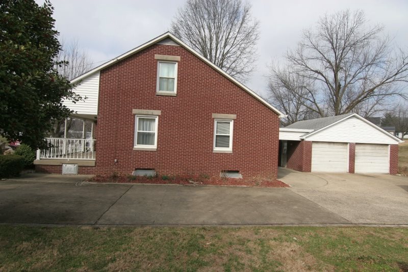 425 Giesler Road Jasper, IN 47546 - Photo 5 of 17 Gallery Image 5