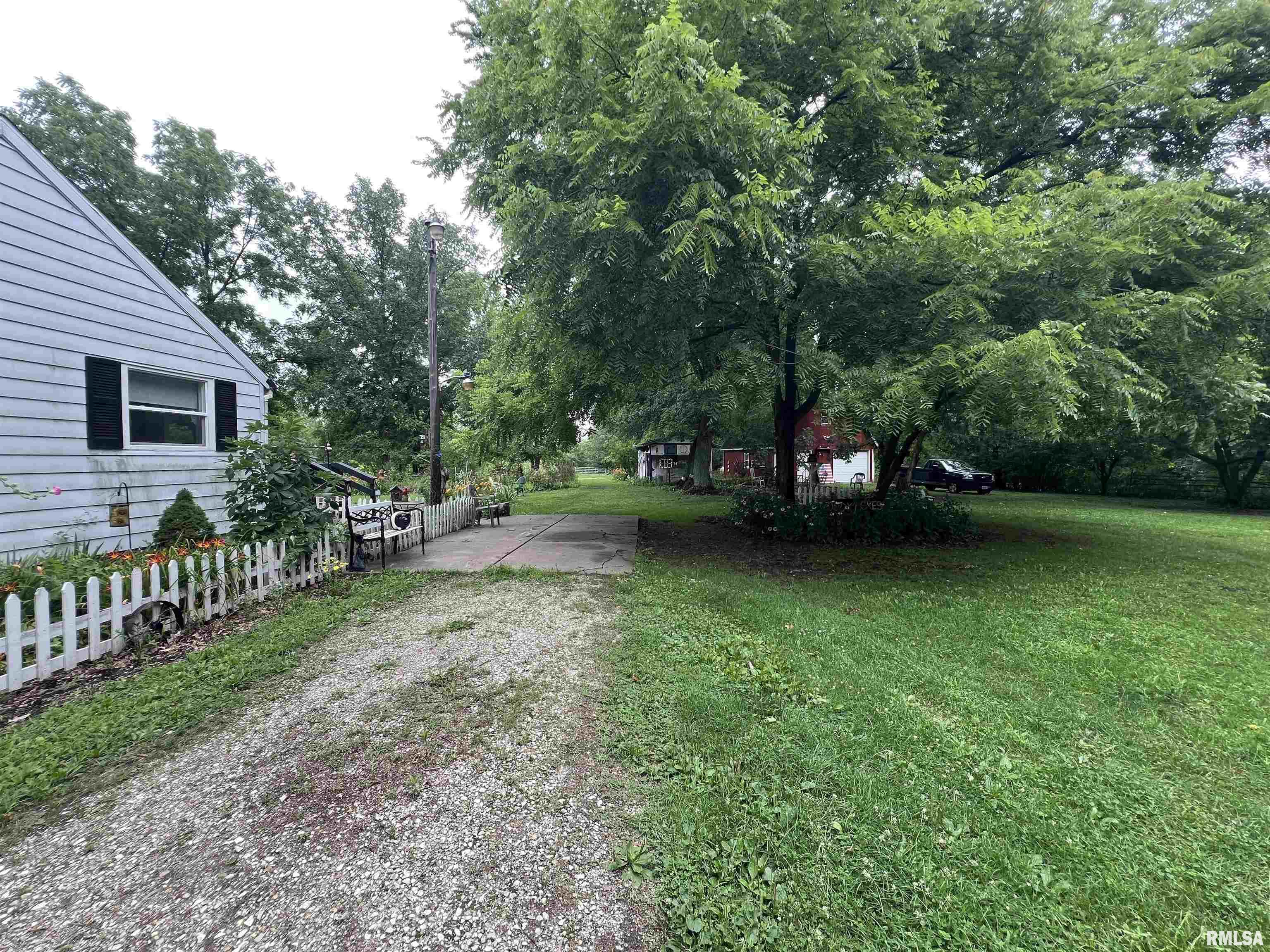 13721 West Southport Road Brimfield, IL 61517 - Photo 3 of 28