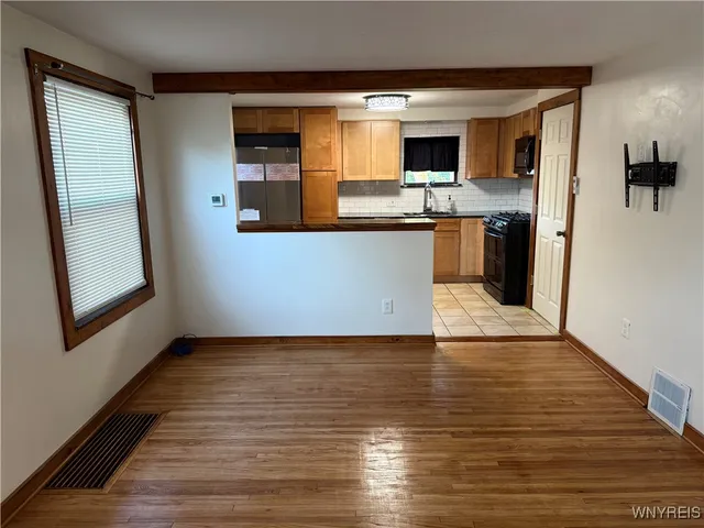 $1,600 | 161 Pullman Avenue, Unit LEFT, Buffalo, NY 14217