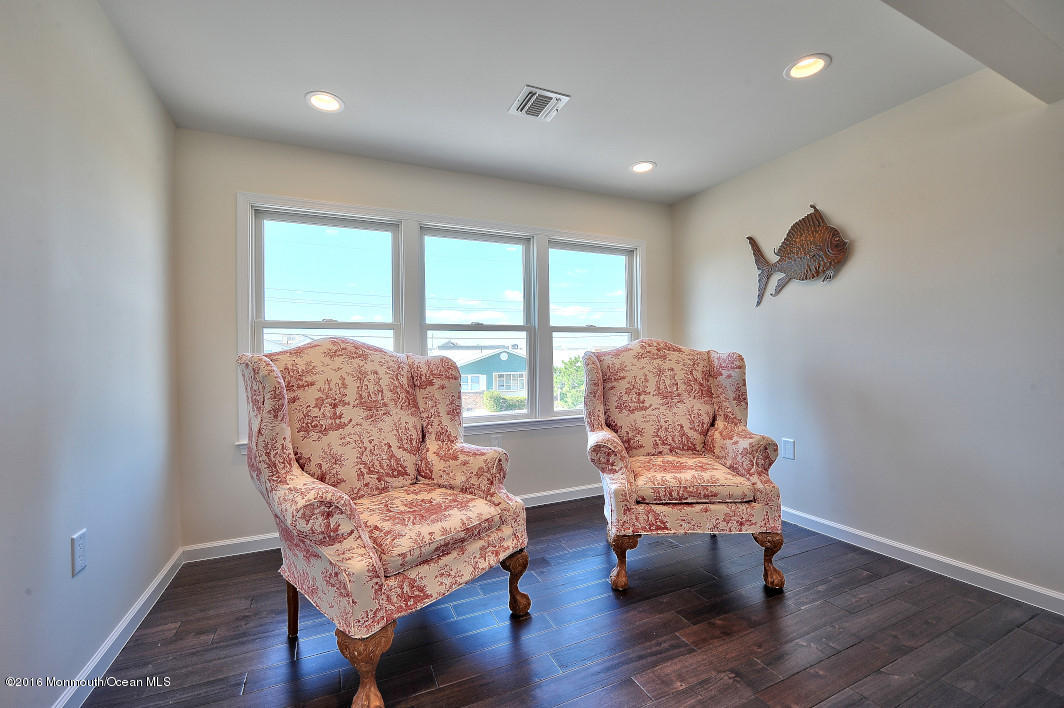 33 Kansas Road Little Egg Harbor, NJ 08087 - Photo 5 of 46 KANSAS 05