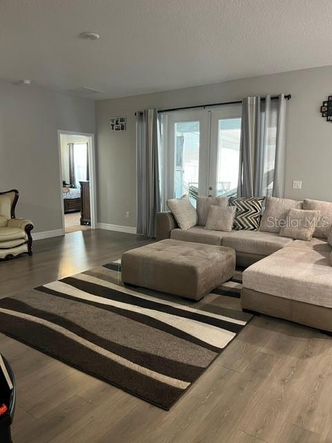 15610 Southwest 40th Terrace Ocala, FL 34473 - Photo 4 of 14 a living room with furniture and a couch