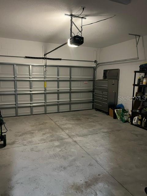 15610 Southwest 40th Terrace Ocala, FL 34473 - Photo 8 of 14 a view of a garage