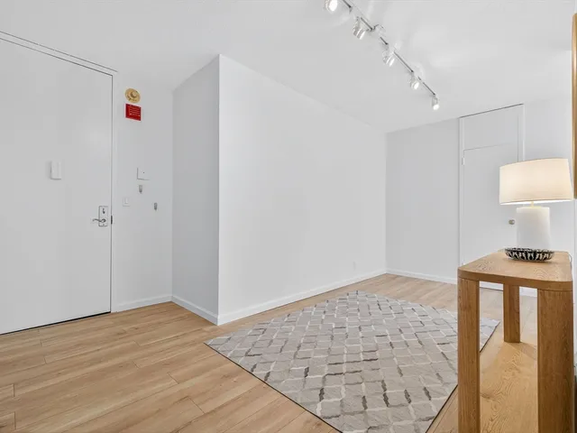 a very nice looking room with a bench