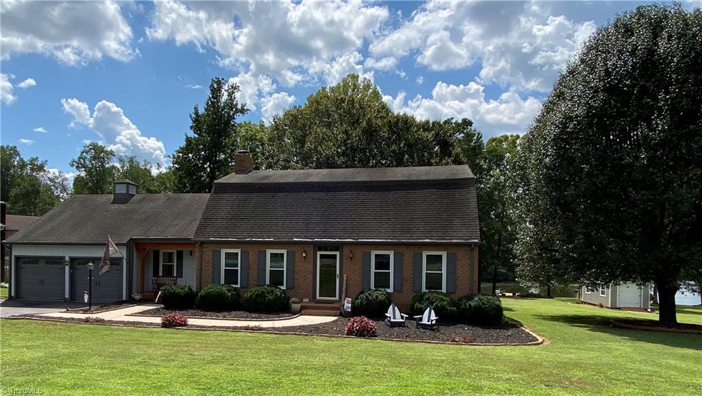 239 Pine Valley Road Mocksville, NC 27028 - Photo 2 of 29 Front of home