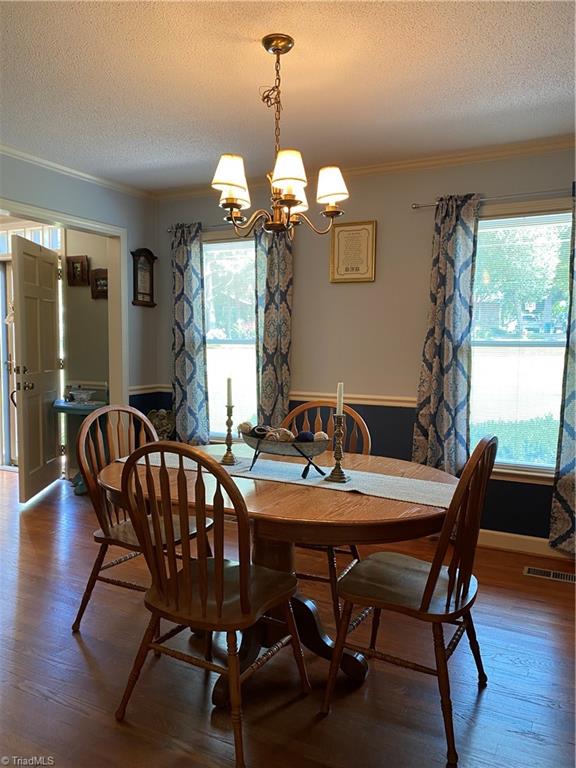 239 Pine Valley Road Mocksville, NC 27028 - Photo 7 of 29 View of Foyer and staircase