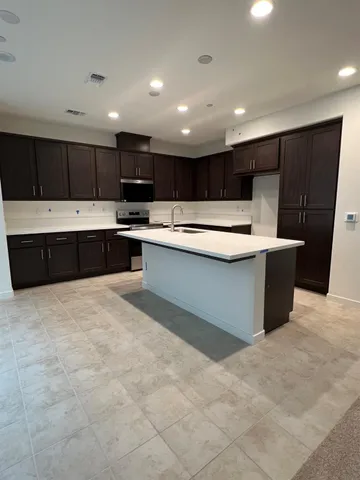 $509,687 | 2616 Night Bloom Way, Lathrop, CA 95330